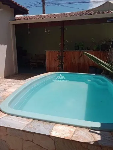 Casa com 4 dormitórios para alugar, 120 m² por R$ 2.597,00/mês - Centro - Pradópolis/SP