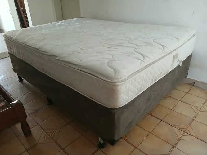 Cama box casal com colchão (BAURU) NÃO ENTREGO