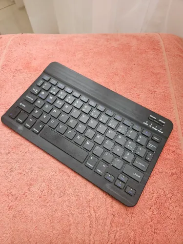 Teclado bluetooth recarregável