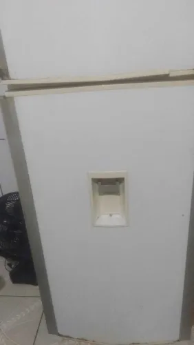 Vendo uma geladeira frox free detalhes