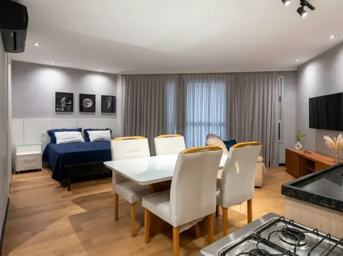 Studio Nascente E Mobiliado, Distribuído Em 43M² E 1 Vaga De Garagem No Caminho Das Árvore
