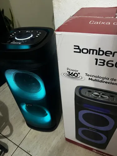 Caixa de som bomber party