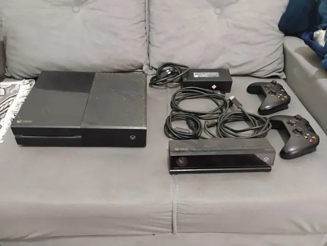 VIDEO GAME - XBOX ONE FAT 
