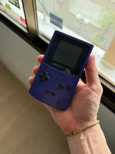 Game boy color roxo