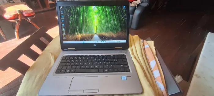 HP ProBook 640 G2 14" i5 6300U 8GB ram SSD 128GB SATA