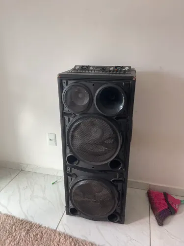 Caixa Oneal ativa opb 3000 1200w apenas com o fusível queimado 1000 reais cuida pra hoje