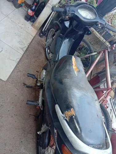 Moto pra sucata