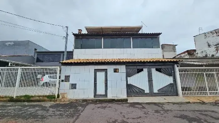 Excelente oportunidade Casa no Ceilandia Norte, Ceilandia - DF, N. SN CJ C LT13, 5 quarto