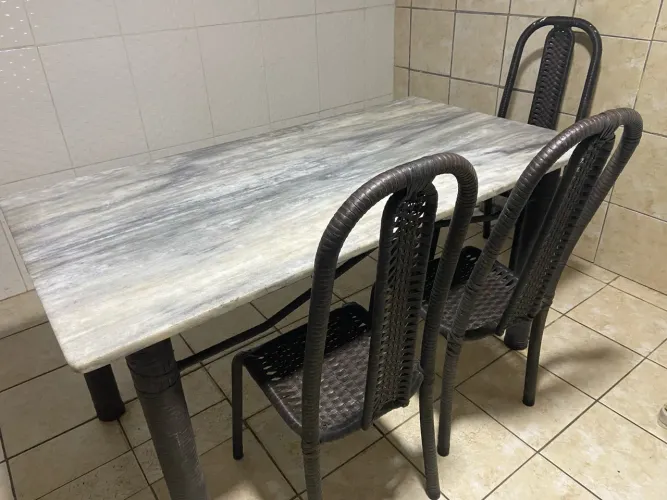 Mesa de mármore