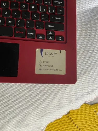vende-se notebook da multilaser com defeito