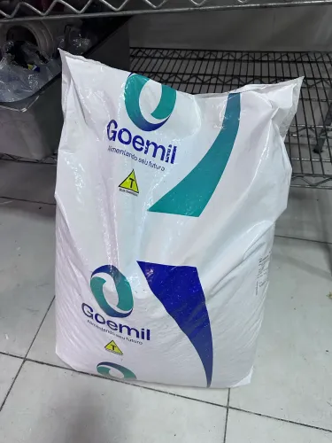 Saco de soja em grão 15 kg vence setembro lacrado 