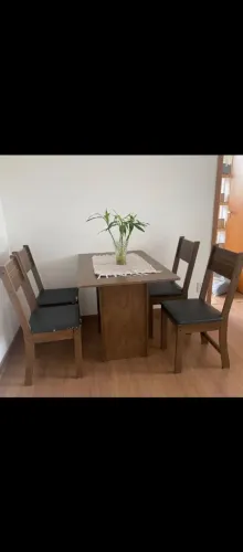 MESA DE 4 CADEIRAS 150