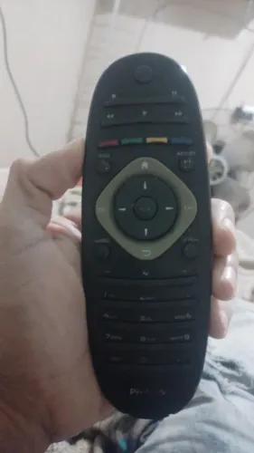 TV 32 polegadas semi nova 