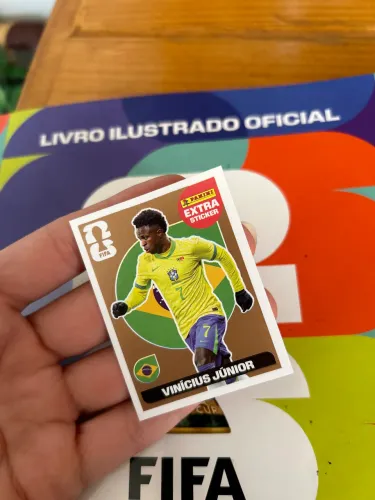 Figurinha Legend bronze 2026