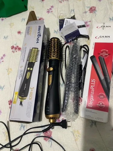 Vendo chapinha + escova secadora novos ainda na garantia