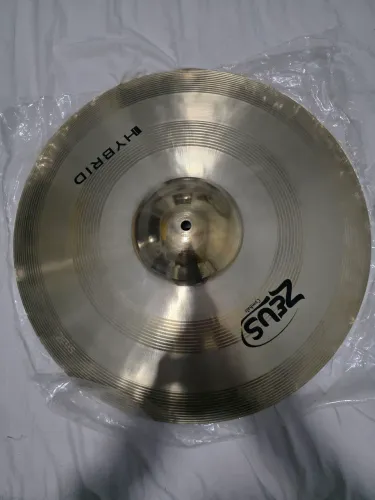 Prato zeus hybrid ride 20" novo