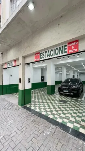 Imóvel + Atividade de estacionamento