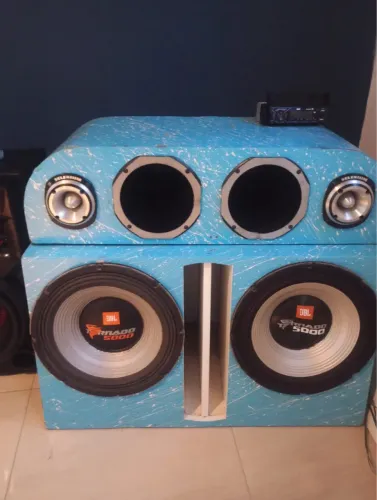 Caixa de sol automotivo JBl
