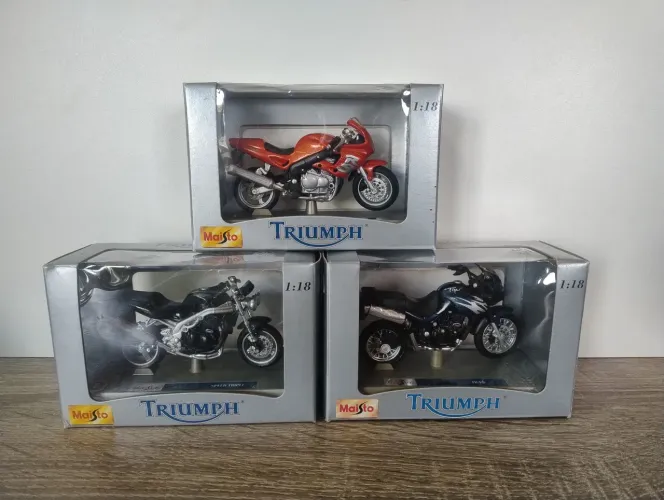Lote com 3 motocicletas TRIUMPH 1/18 Maisto