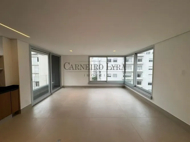Lindo apartamento novo à venda ou para aluguel no Itaim com 84m²