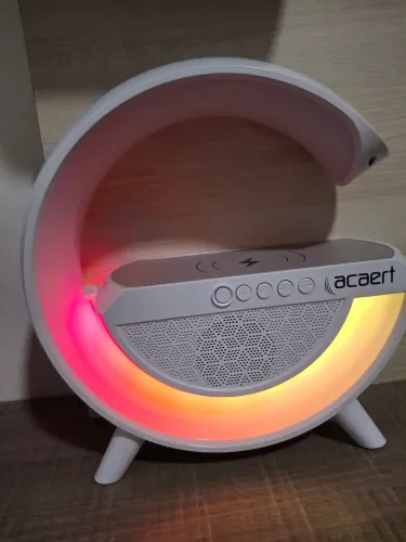 Vendo caixa de som Bluetooth com carregador por indução Acaert
