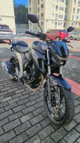 Fazer 250 Fz25 - Unica dona Baixa km