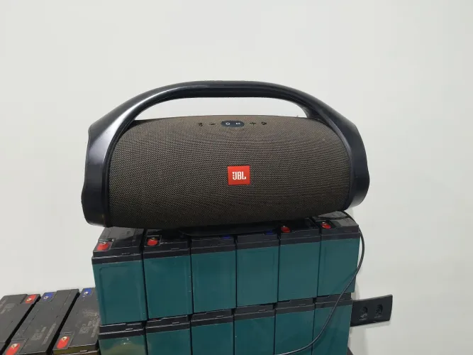 Caixa de som jbl
