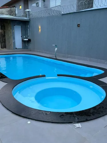 Piscina aquecida 8.5 MTS com SPA + brinde