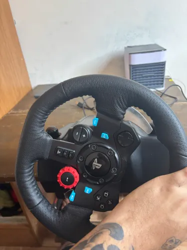 Combo Volante, Pedais e Cambio Logitech G29 SE Driving Force para PS5, PS4, PS3 e PC 