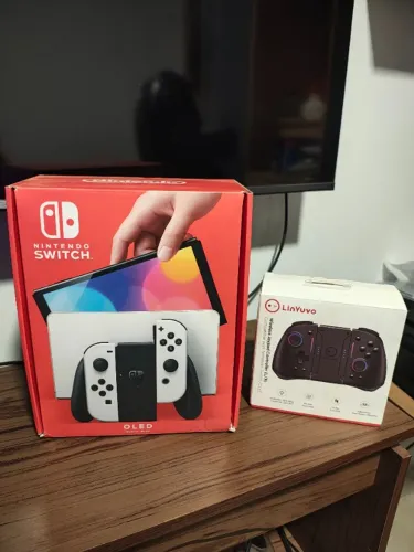 Nintedo Switch Oled Desbloqueado+Cartão SD 256GB+Case+ Controle LinYuvo