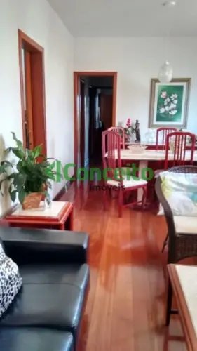 EXCELENTE APARTAMENTO AMPLO, TODO MONTADO, AREJADO, MUITO BEM CONSERVADO, JANELAS COM VENE