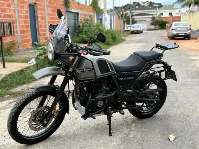 Moto Royal Enfield Himalayan 411