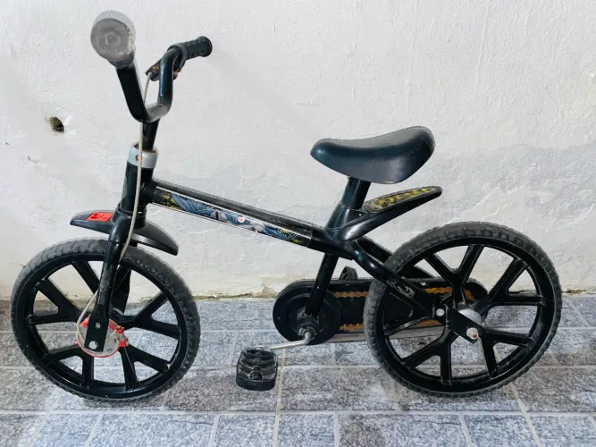 ? VENDO RACK + BICICLETA INFANTIL