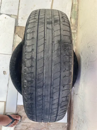 PAR DE PNEUS MICHELIN PRIMACY 3 195/65 R15