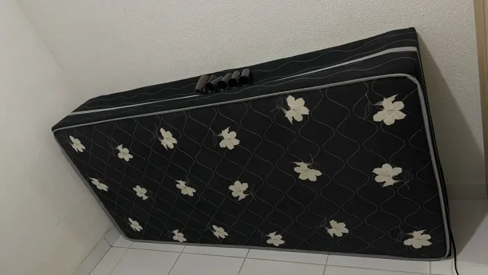 Cama + Colchão