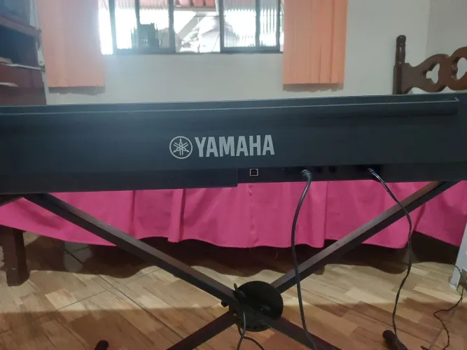 Piano Yamaha 225