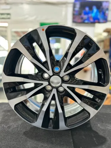 Roda liga leva Aro 17 Original Toyota Corolla Xrs - Prius 2017-2019 Novo 