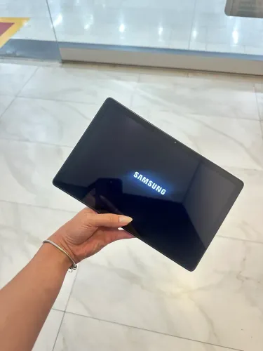 Samsung Galaxy Tab A7 + Capa Keyboard + Caneta universal Loft