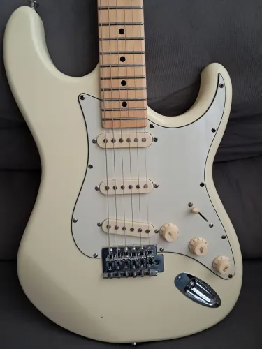 Guitarra Tagima troco ou vendo