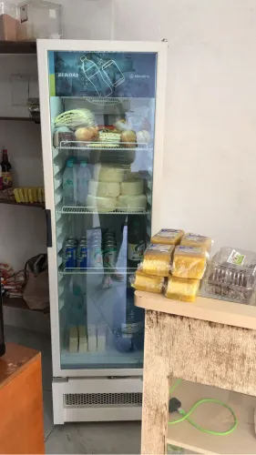 Geladeira expositora