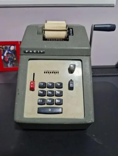 Calculadora Facit Manivela