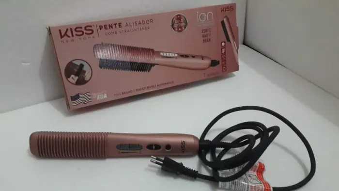 Bonito pente alisador Kiss New York Comb Straightener bivolt bem conservado  