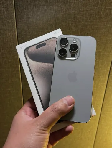 IPhone 15 pro 128gb natural 06 meses de garantia 