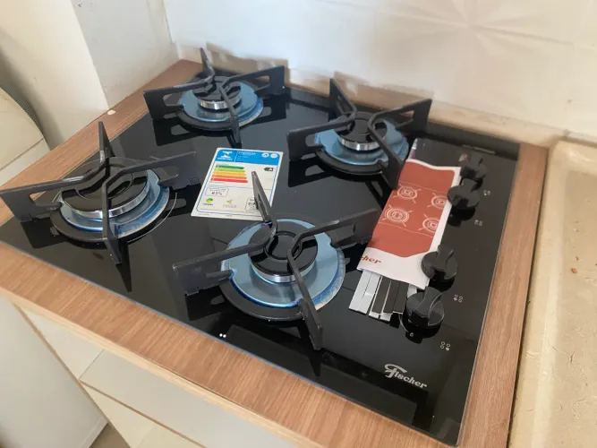 Apartamento Mobiliado 2.400 contrato 6 meses 