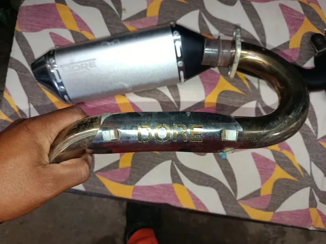 VENDO DORE PRATA PRA XRE 300 ,190 E BROS 160.