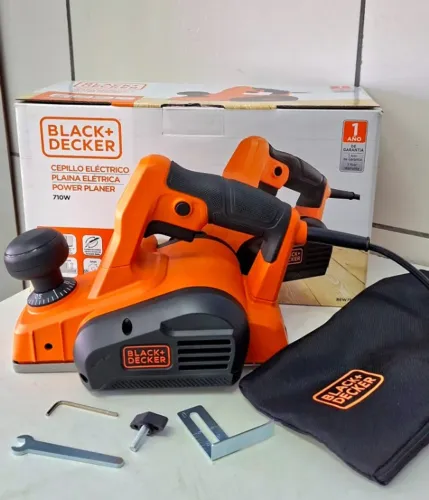 Plaina Black Decker 710w - Entrega gratis