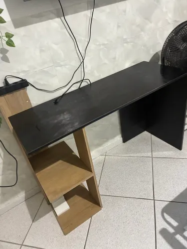 Mesa/escrivaninha