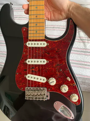 Vendo guitarra tagima 735 com captadores Malagoli
