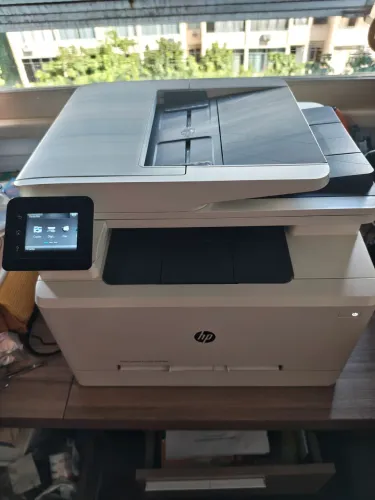 Impressora HP Color Laser Jet Pro MFP M281FDW
