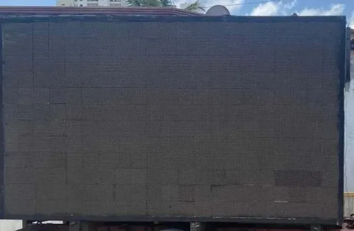 Painel de Led Outdoor P10dip em baú de caminhão para publicidade móvel